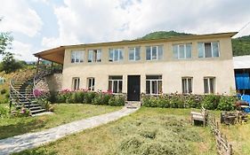 Babale'S Guesthouse In Mestia